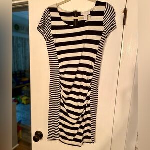 Jessica Simpson Black And White Striped Dress With Cap Sleeves Woman’s Size M
